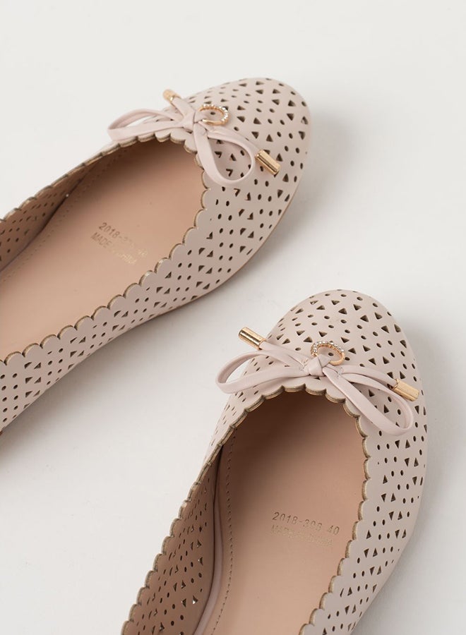 Jove - Cut-Out Pattern Bow Detail Ballerina Beige - Image 1