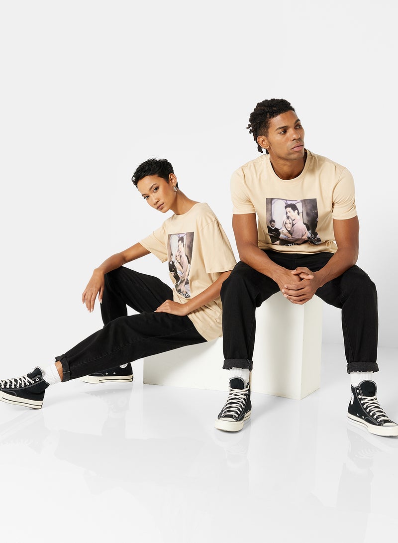 NA-KD - Unisex FRIENDS Graphic T-Shirt Beige - Image 1