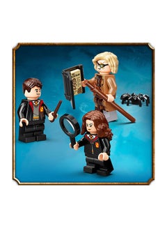 LEGO 76397 Harry Potter Hogwarts Moment: Defence Class Building Kit 257 Pieces 257 8+ Years  - Image 4