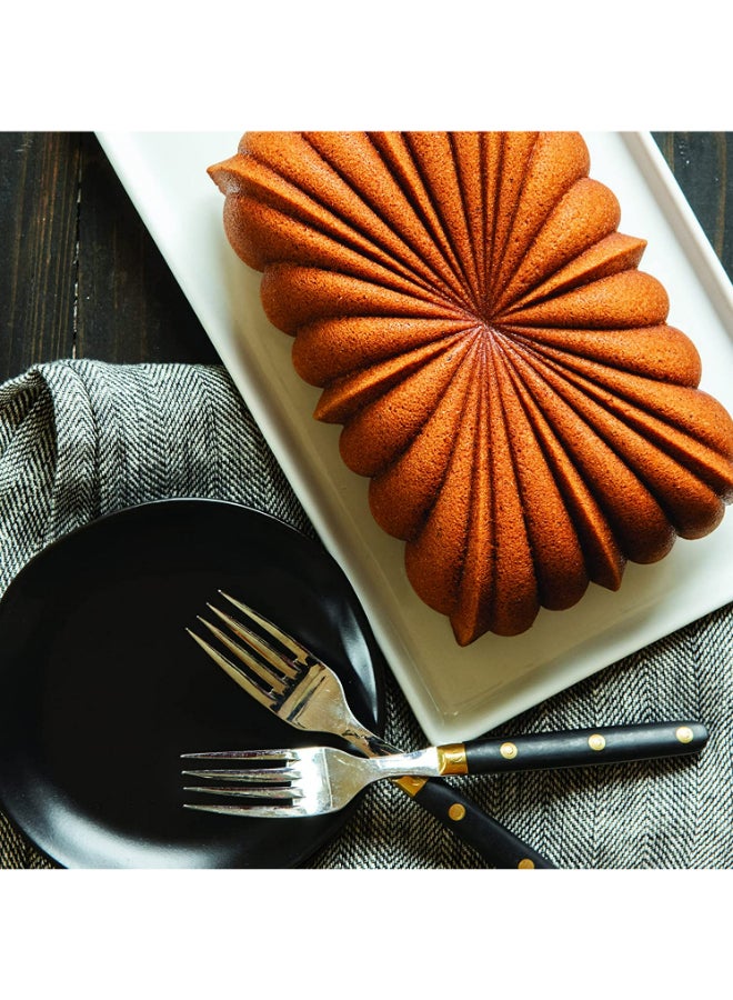 NORDICWARE Classic Fluted Loaf Pan Gold 10x6x7.5cm - Image 3