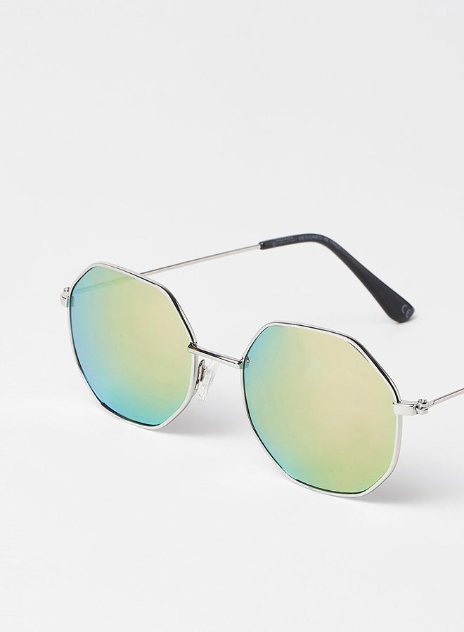 ماد آيز نظارة شمسية عصرية بإطار كبير جداً طراز EE20M050-2 للنساء - Image 3