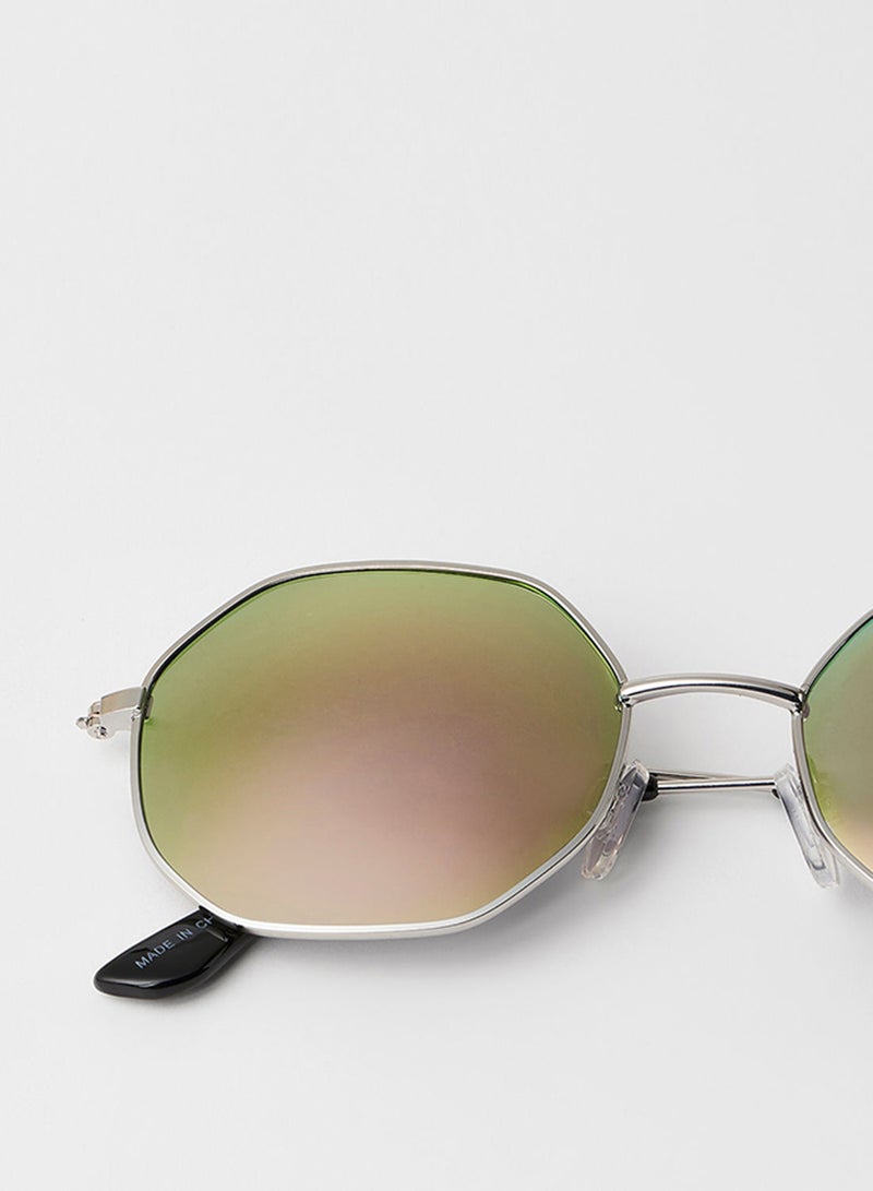 ماد آيز نظارة شمسية عصرية بإطار كبير جداً طراز EE20M050-2 للنساء - Image 4