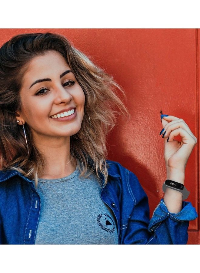 مارجون سوار رياضي بديل من السيليكون المرن متوافق مع ساعة شاومي مي باند 7 لتتبع اللياقة البدنية إصدار 2022 رمادي - Image 4