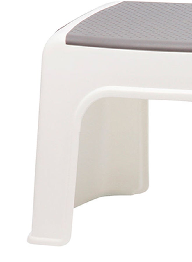 Amal - Oval Shaped Step Stool To Be Used For Varied Areas Of Home And Outside With An Anti Skid Top White 36 x 23 x 21cm - Image 1