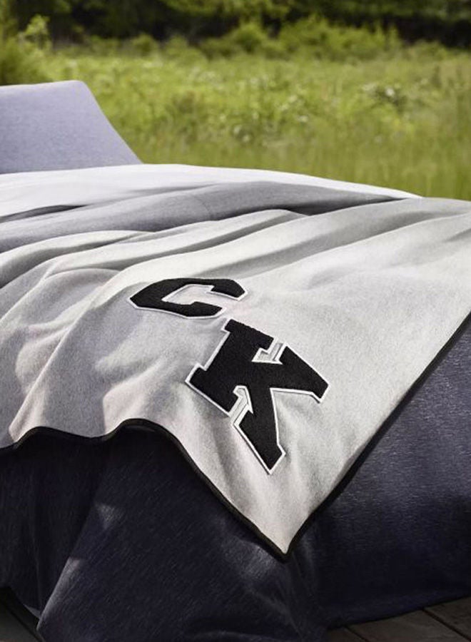 CALVIN KLEIN - Bed Throw - 140X185 Cm - Varsity Brand Heather Grey/Charcoal 55% Cotton 45% Poyester Premium Varsity Throw Combination Heather Grey/Charcoal Single - Image 1