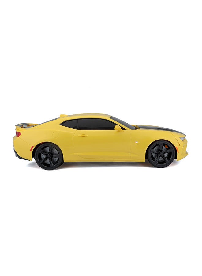 Maisto - Chevrolet Camaro SS Street Series 1:14 Scale - Yellow Remote Control RC Car 45.5x15.8x20cm - Image 1