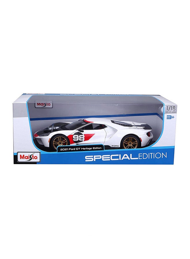 Maisto 1:18 Scale Special Edition - 2021 Ford GT Heritage - White Diecast Car 27.90 x 7.55 x 11.50cm  - Image 3