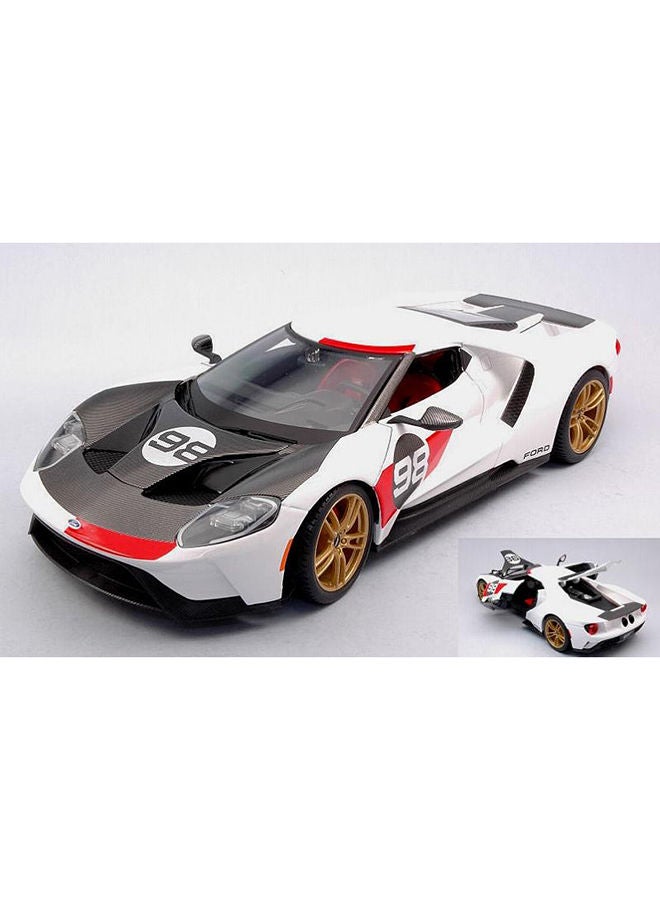 Maisto 1:18 Scale Special Edition - 2021 Ford GT Heritage - White Diecast Car 27.90 x 7.55 x 11.50cm  - Image 5