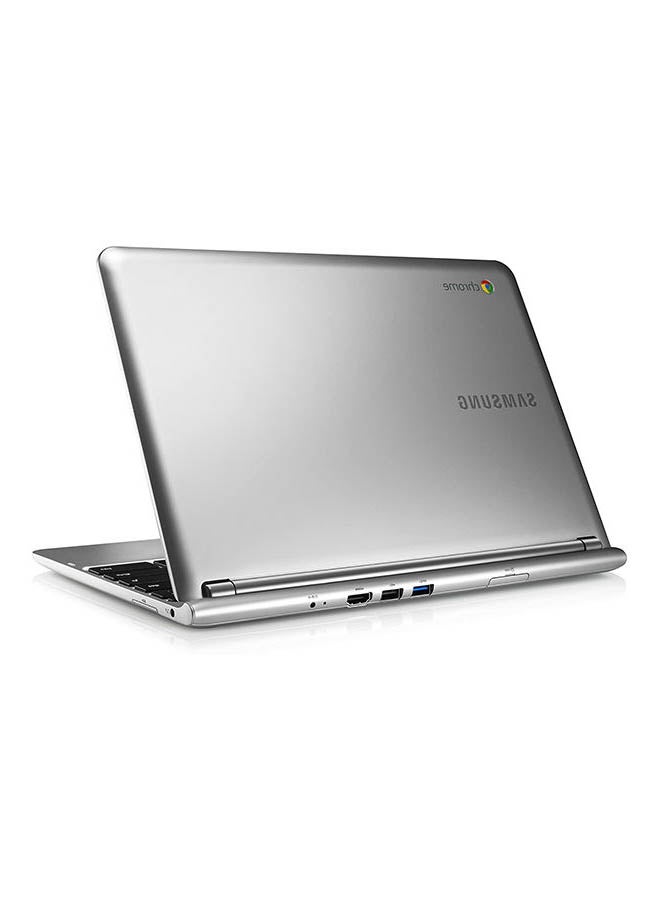 سامسونج - مستعمل ومجدد - لابتوب 303C XE303C12 إصدار عام 2013 بشاشة مقاس 11.6 بوصة، معالج سامسونج إكسينوس / يدعم تقنية الجيل الخامس / ذاكرة رام سعة 2 جيجابايت / وذاكرة داخلية سعة 16 جيجابايت eMMC / بطاقة رسومات مدمجة اللغة الإنجليزية فضي - Image 1