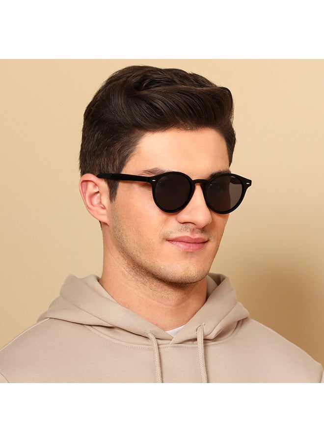 VINCENT CHASE - Mirage Full Rim Round Polarized & UV Protected Sunglasses For Men & Women VC S11744 - 50mm - Black - Image 1