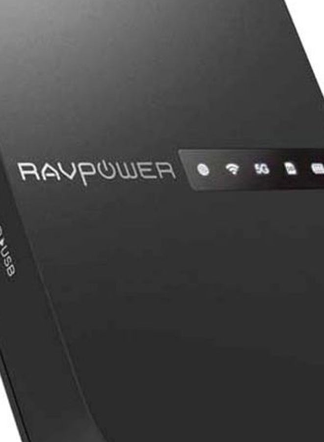 6700.0 mAh Filehub Plus Portable Router Black/White