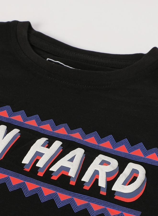 NEON Train Hard Printed Casual Crew Neck T-Shirt Bottle Black  - Image 4
