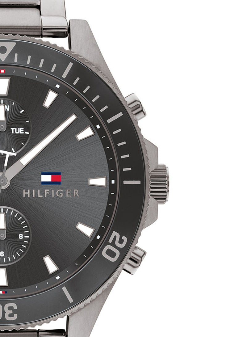 تومي هيلفيغر ساعة لارسون ذات المينا الرمادية - 1791918 - Image 5