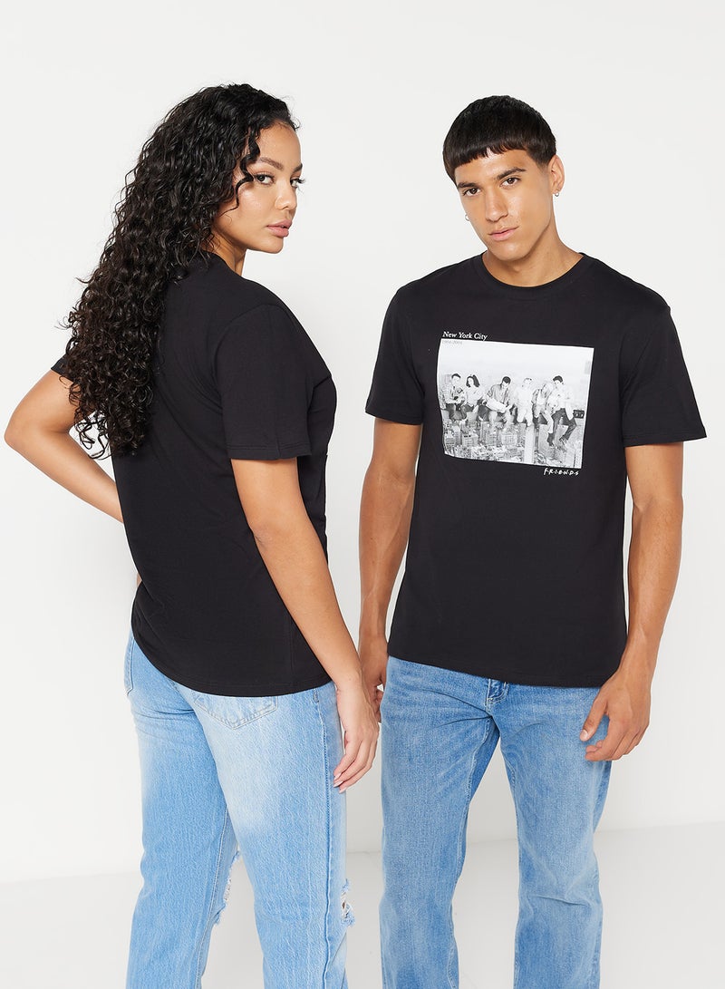 Unisex FRIENDS Graphic T-Shirt Black - v1663745398/N47247943V_2