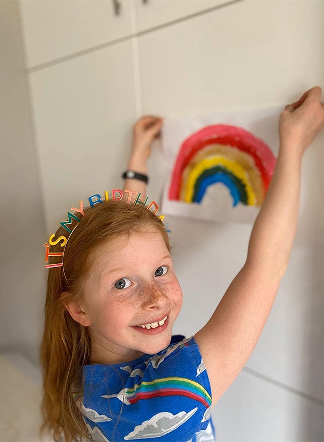 توكينج تيبلز ربطة رأس بتصميم عبارة "It's My Birthday" وألوان قوس قزح - Image 2