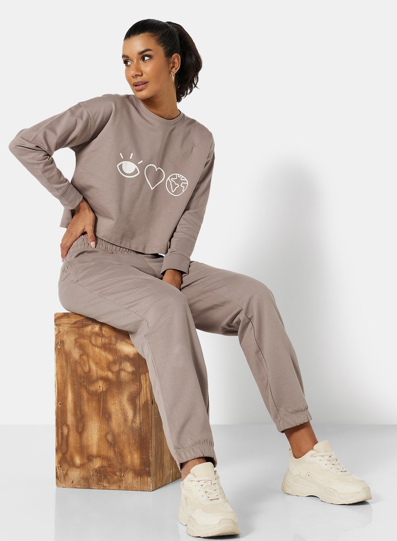 Sivvi x D'Atelier - Eco-Friendly Graphic Long Sleeve Loungewear T-Shirt Taupe - Image 1