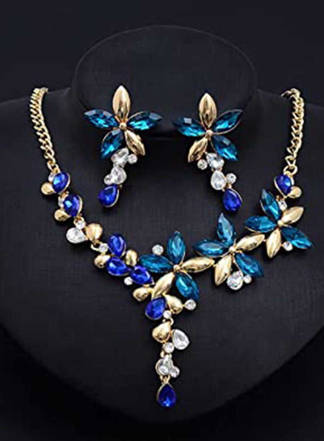 OPI Vintage Crystal Floral Pendent Necklace Earrings Set  - Image 3