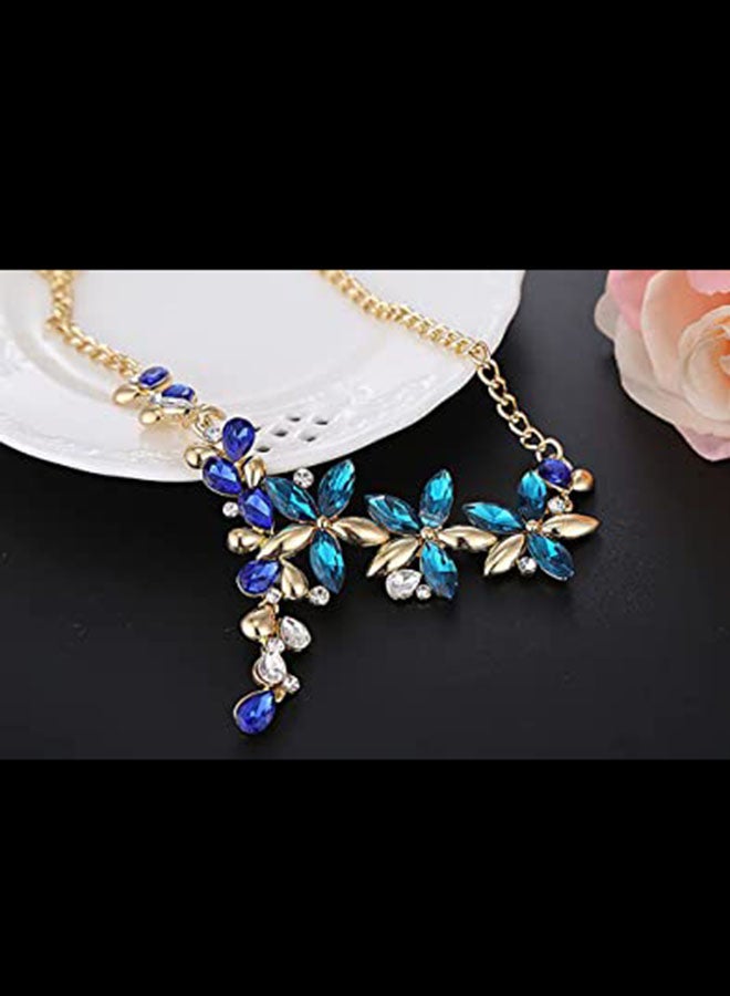 OPI Vintage Crystal Floral Pendent Necklace Earrings Set  - Image 5