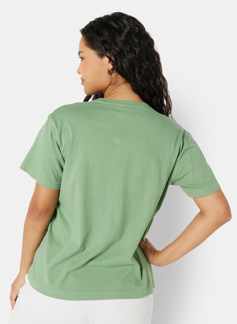Sivvi x D'Atelier - Eco-Friendly Graphic Boxy Loungewear T-Shirt Green - Image 1