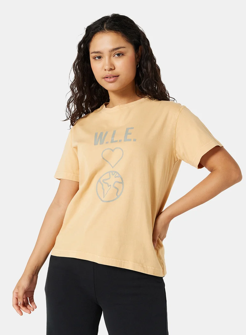 Sivvi x D'Atelier Eco-Friendly Graphic Boxy Loungewear T-Shirt Peach