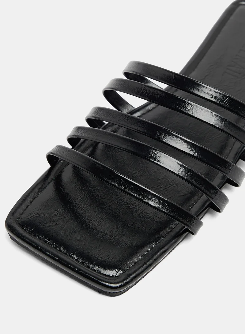 لايبل ريل Casual PU Flat Sandals Black