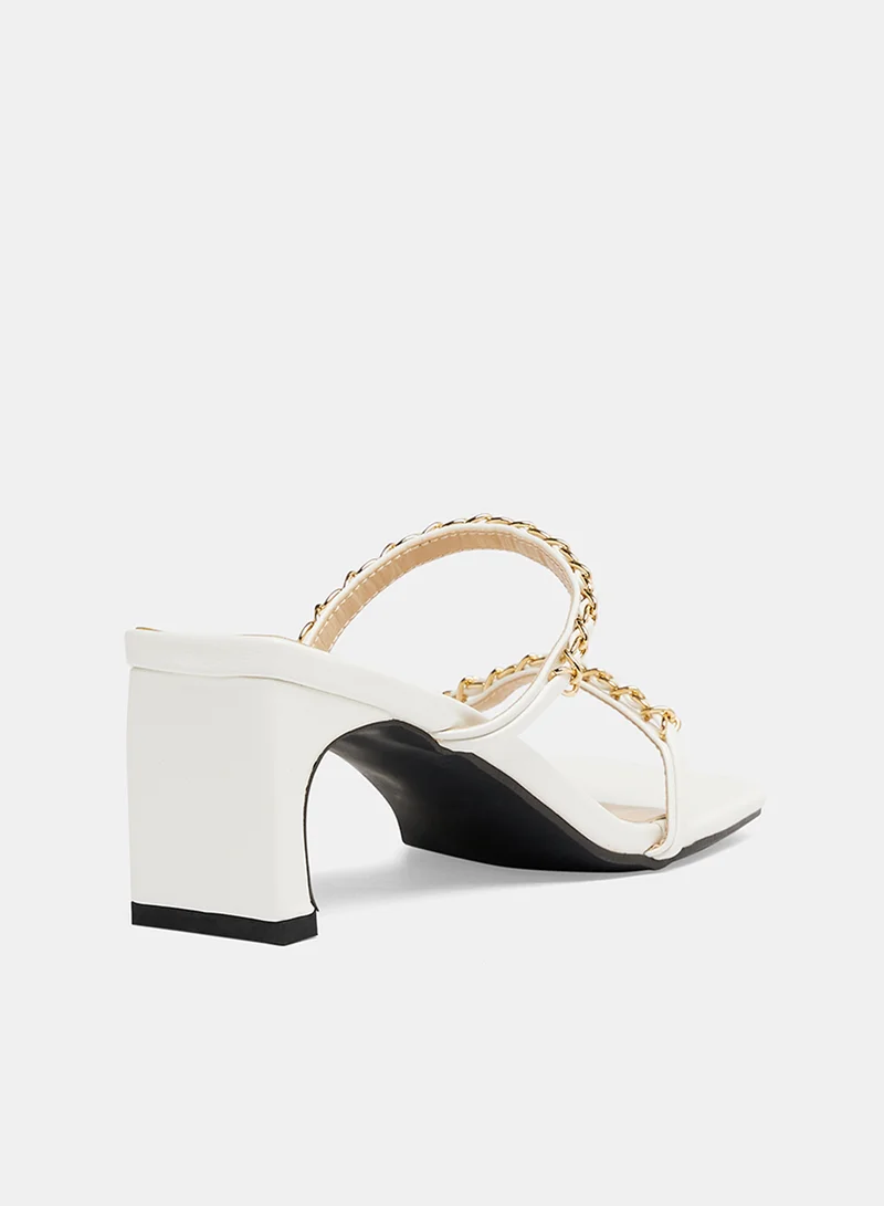 لايبل ريل Chain Block Heel Sandals White