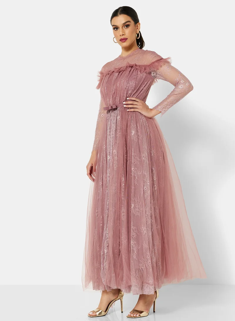 Threadz by Ajooni Mesh Overlay Lace Dress