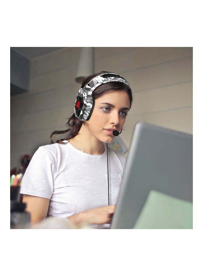 onikuma Wired Over-Ear Gaming Headphones With Mic  For PS4/PS5/XOne/XSeries/NSwitch/PC - Image 2