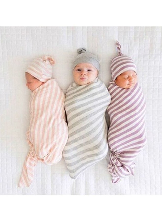 طقم بطانية أطفال ناعمة ومريحة بتصميم مخطط مع قبعة - Image 3