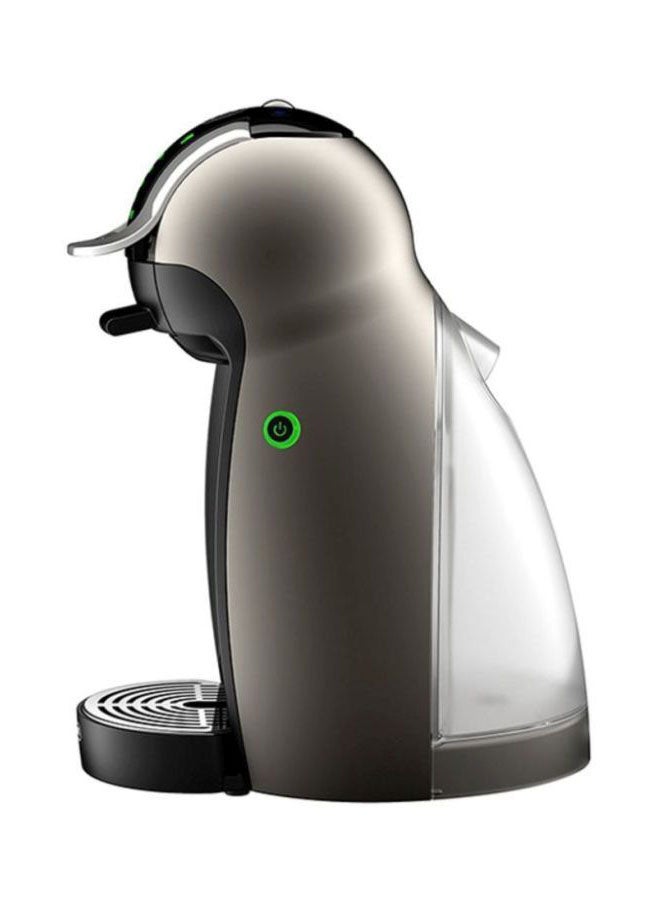 نسكافيه - ماكينة تحضير القهوة دولتشي جوستو محمولة 1.0 L 1500.0 W Dolce Gusto Genio تيتانيوم/أسود - Image 1