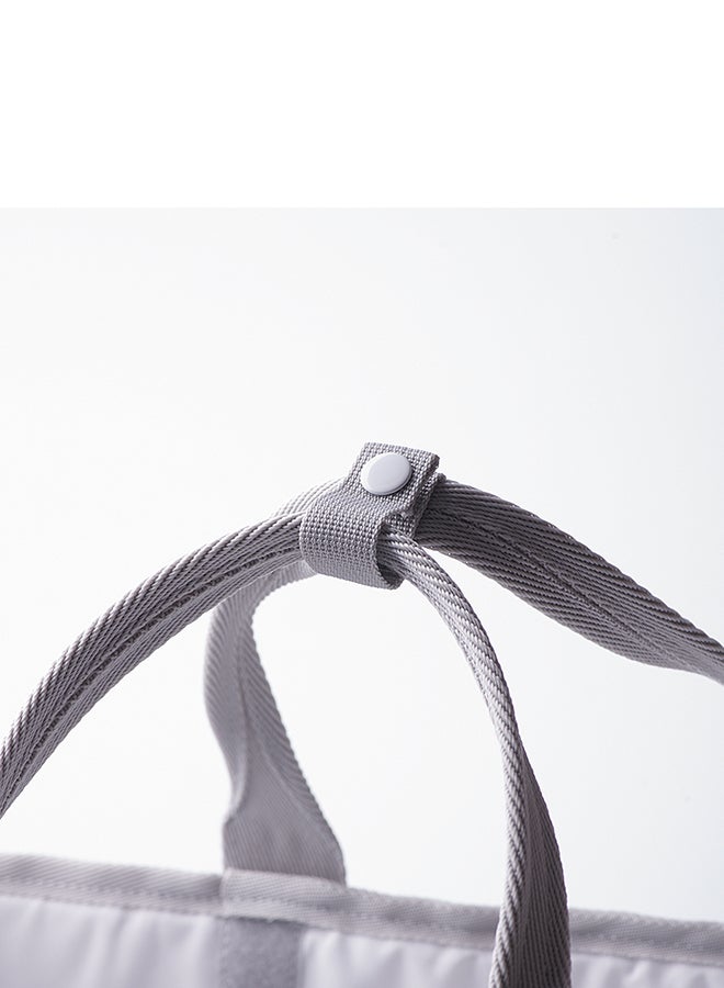صنفينو - حقيبة حفاضات مع USB + حامل حفاضات - Image 1