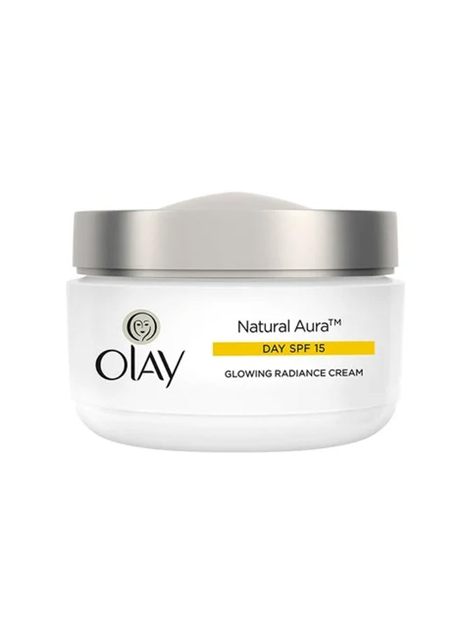 Natural Aura Glowing Radiance Day Cream, SPF 15 50grams - v1669123994/N15573193A_2