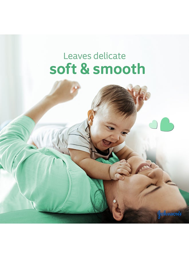Johnson's - Baby Aloe Vera Oil, Instantly Hydrates Delicate Skin - Image 1