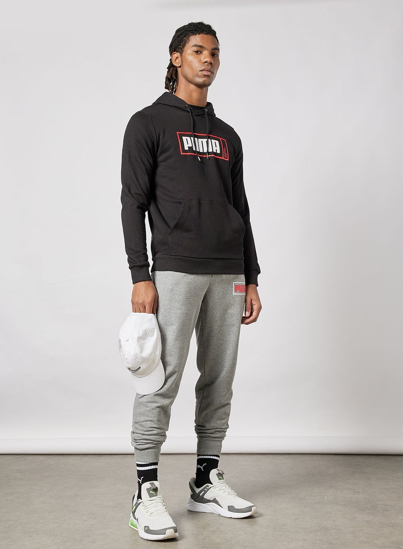 بوما هودي مطبوع بشعار جرافيك أسود - Image 4