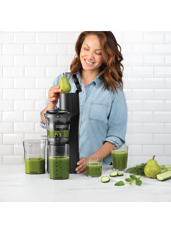 nutribullet Slow Juicer, Slow Masticating Juicer Machine, Easy to Clean, Quiet Motor & Reverse Function, BPA-Free, Cold Press Juicer with Brush 700 ml 150 W NBJ-300 Charcoal Black
