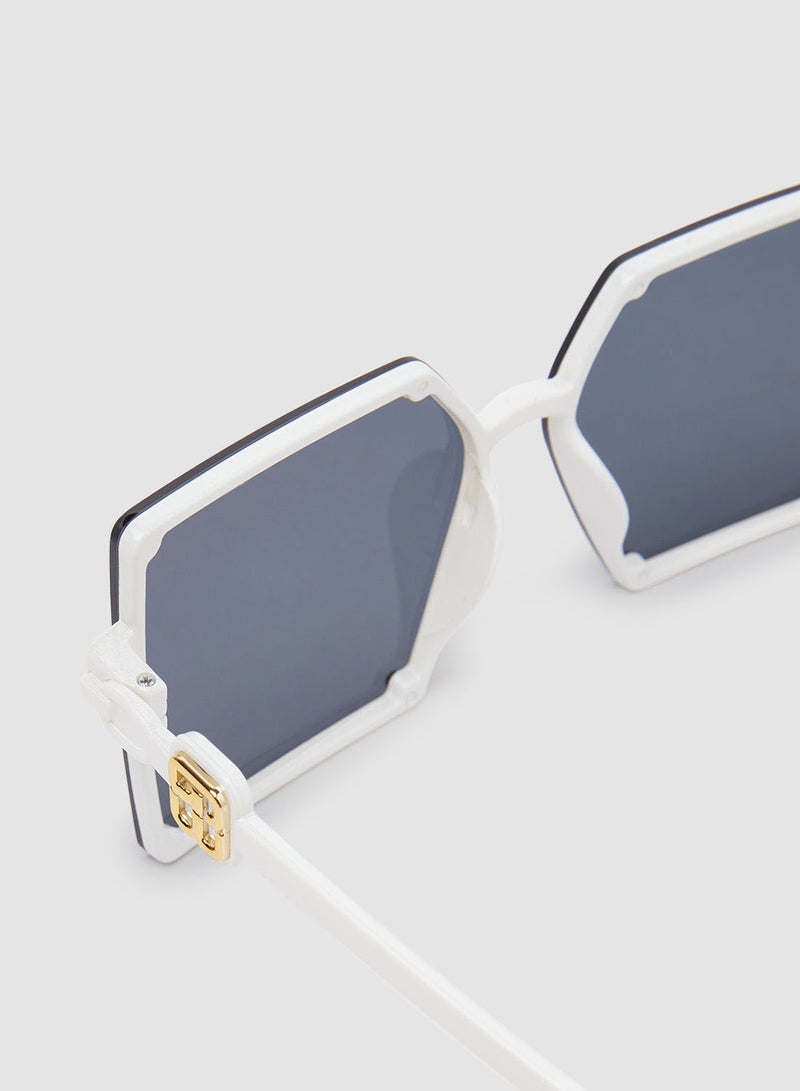 Women's Sunglass With Durable Frame Lens Color Green Frame Color White - Image 2