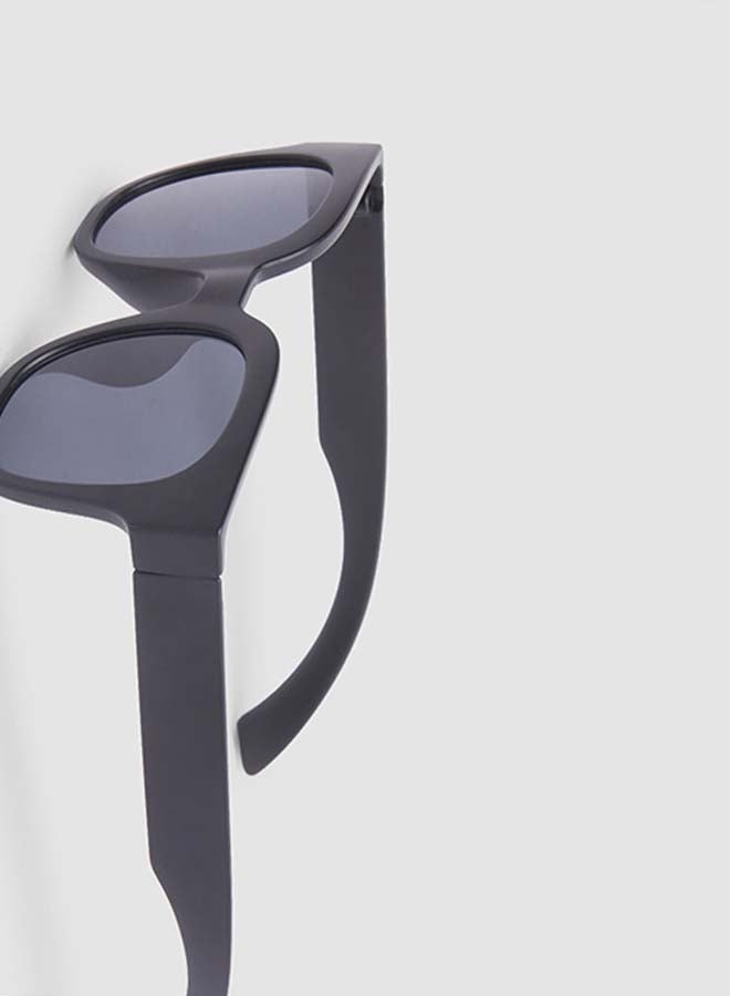 Women's Sunglass With Durable Frame Lens Color Grey Frame Color Black - Image 5