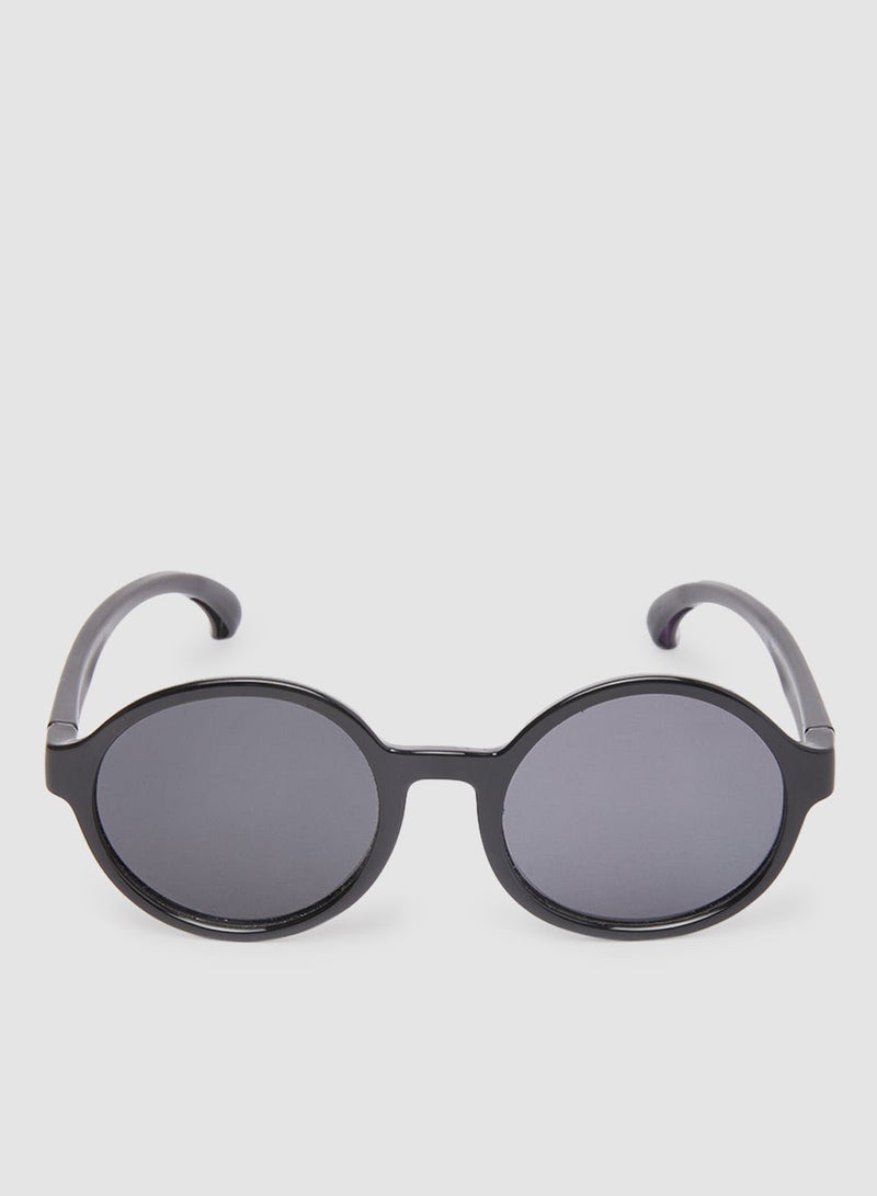 Women's Sunglass With Durable Frame Lens Color Grey Frame Color Black - Image 1