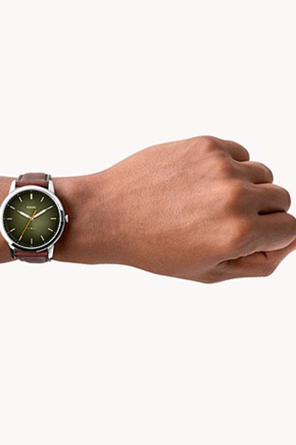 فوسيل ساعة يد بعقارب بسوار من الجلد طراز FS5870 - مقاس 44 مم - بني للرجال - Image 2