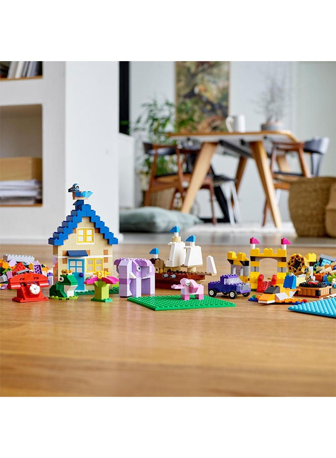 11717 Classic Bricks Plates 4+ Years