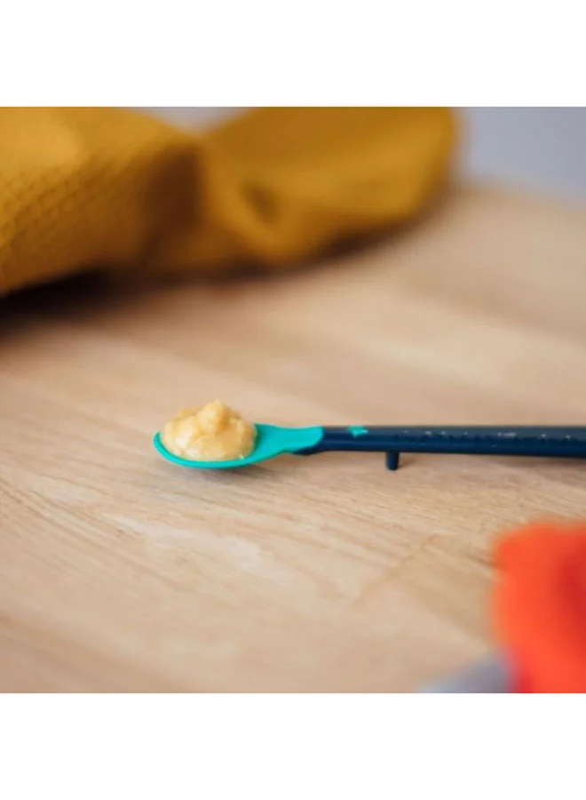 tommee tippee Complete Weaning Kit - Bowls, Spoons, Sippee Cup & Bib - Anti-Mess, On-the-Go Baby Mealtime Essentials