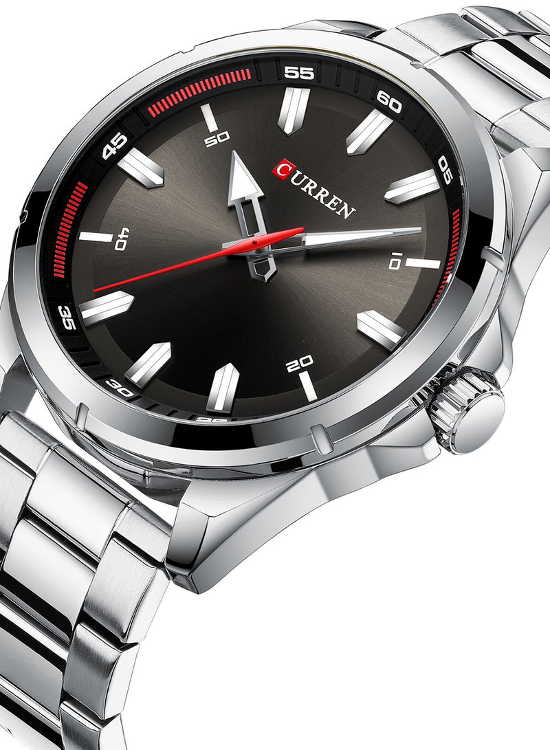 كارين ساعة يد كوارتز كاجوال بسوار من الإستانلس ستيل مقاومة للماء قياس 8320 - مقاس 46 مم - لون فضي للرجال - Image 2