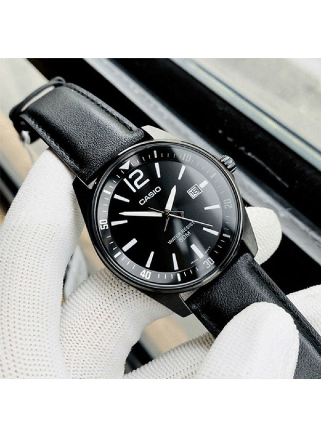 كاسيو ساعة يد كوارتز بعقارب وسوار من الجلد طراز MTP-E170BL-1BVDF لون أسود - 48 مم - أسود للرجال - Image 2