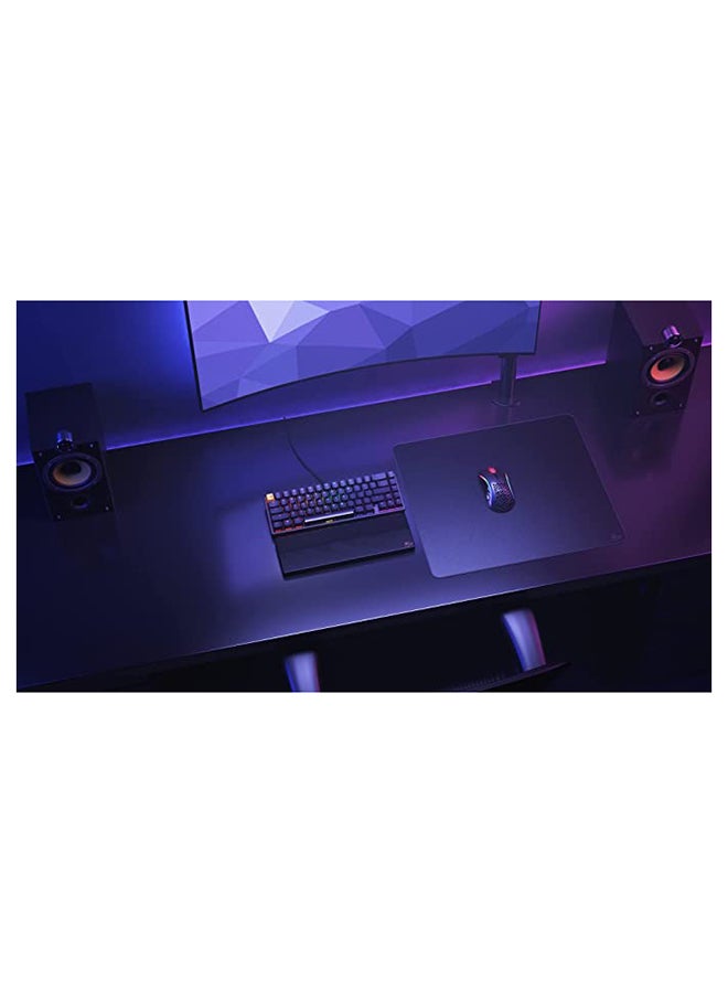 Glorious Glorious XL Heavy Gaming Mouse Mat/Pad - 5mm Thick, Stitched Edges, Black Cloth Mousepad | 16"x18" (G-HXL)  - Image 5