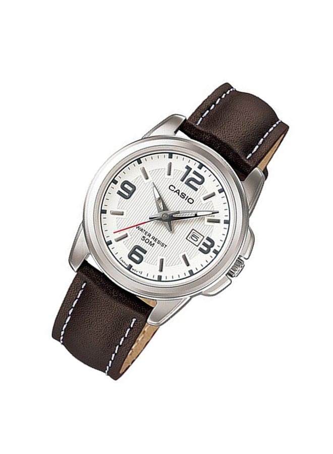 CASIO Women's Leather Analog Water Resistant Wrist Watch LTP-1314L-7AVDF  - Image 5