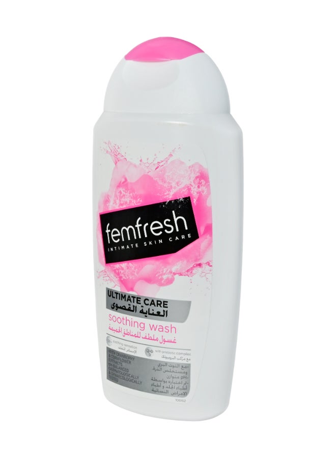 femfresh - Ultimate Care Soothing Wash 250ml - Image 1