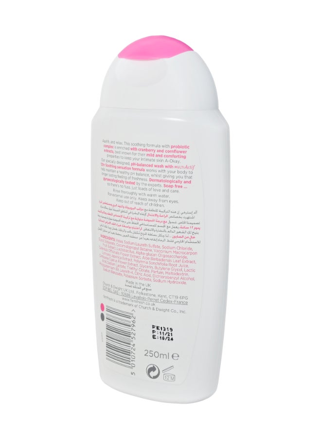 femfresh - Ultimate Care Soothing Wash 250ml - Image 1
