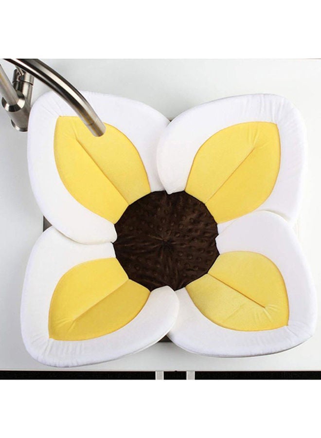 Kidle Lotus Design Bath Towel  - Image 2