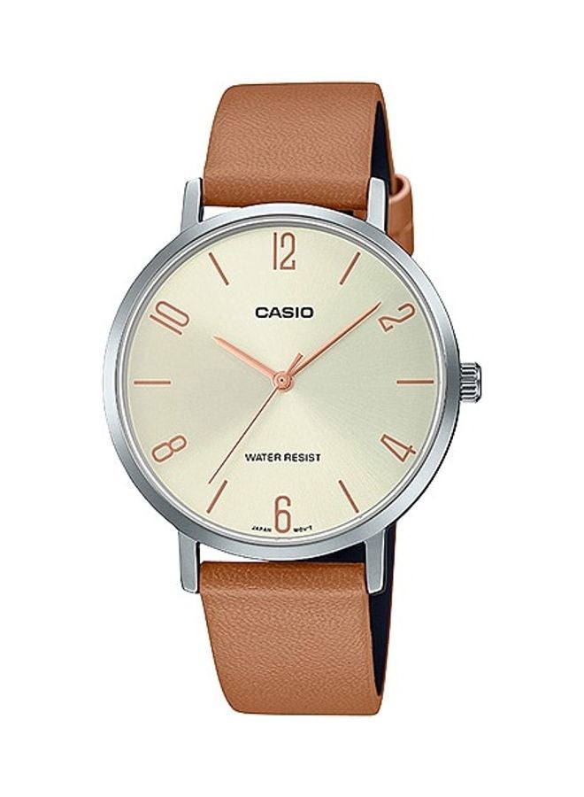 CASIO Women's Leather Analog Watch LTP-VT01L-5B  - Image 1