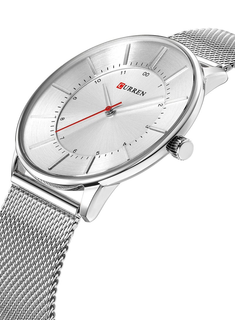 كارين ساعة يد كوارتز كاجوال بسوار شبكي من الستانلس ستيل مقاومة للماء طراز 8303 - مقاس 41 مم - لون فضي للرجال - Image 3